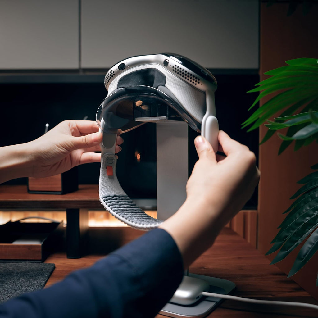 UPERGO Dock Stand for Apple Vision Pro, VR Headset Display Stand with Battery Holder - Loot Bandit